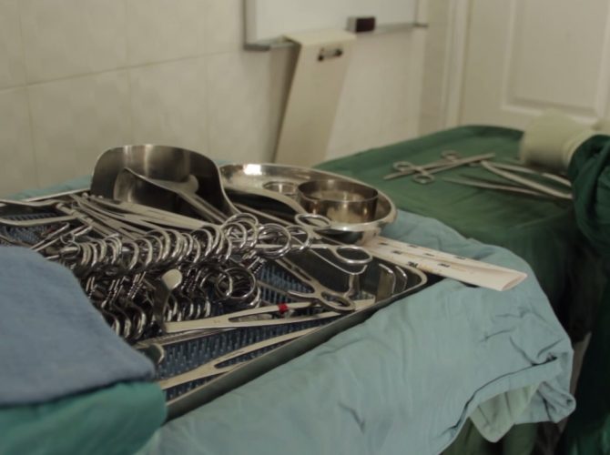 Surgery instruments